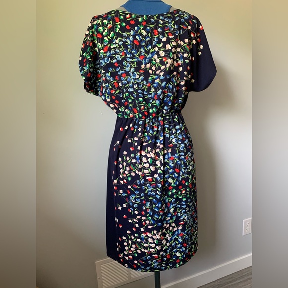 Navy blue and floral print dress - Picture 3 of 10